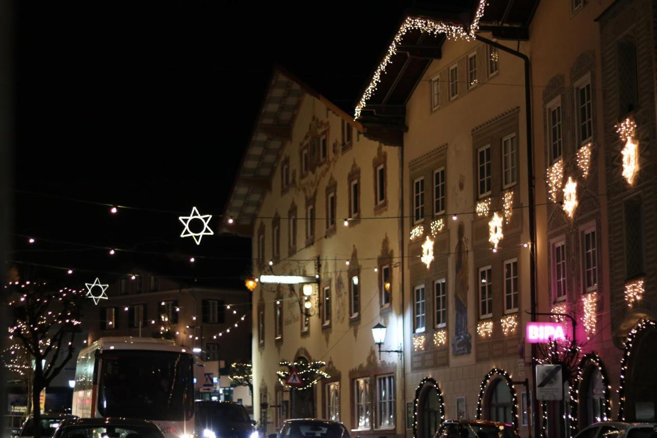 Gasthof Goldene Traube Golling an der Salzach Exterior photo